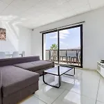 Apartment Stunning View, Seafront, 2bedroom Sliema