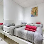 Stunning View, Seafront, 2bedroom Apartment *