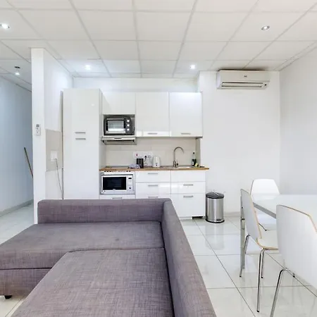 Stunning View, Seafront, 2bedroom Apartament