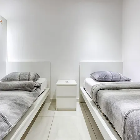 Διαμέρισμα Stunning View, Seafront, 2bedroom