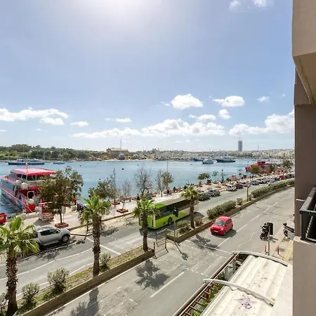 Stunning View, Seafront, 2bedroom Sliema