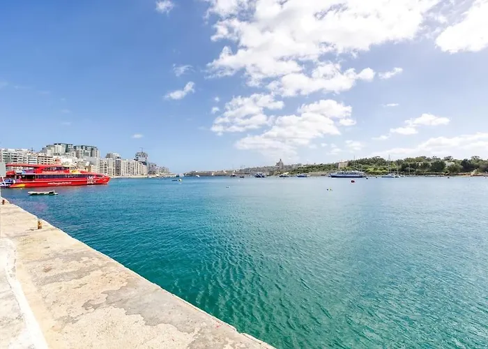 Stunning View, Seafront, 2bedroom